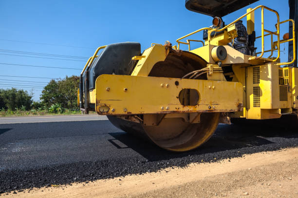 Best Asphalt Driveway Installation  in Herculaneum, MO